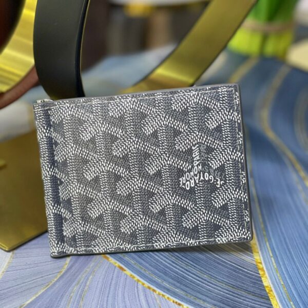Colorful Wallet with Goyardine Chevron Pattern
