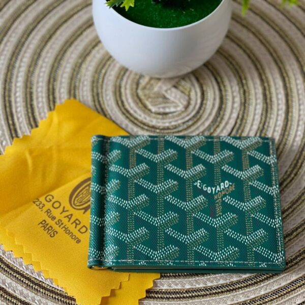Colorful Wallet with Goyardine Chevron Pattern