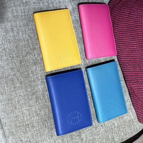 Hermes Leather Passports Wallet