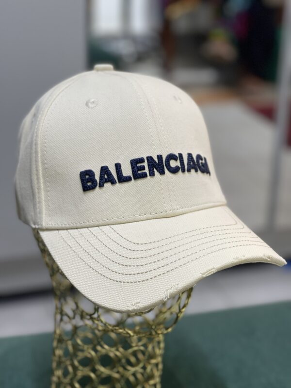 Curated collection premium caps