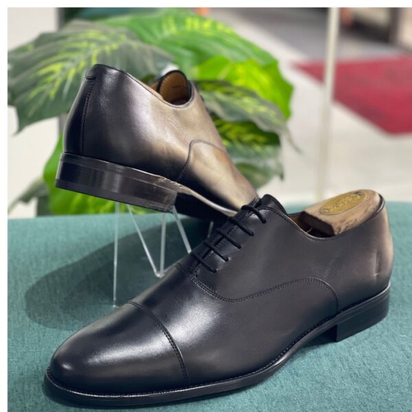 Suit Supply Black Oxford Captoe Dress shoes